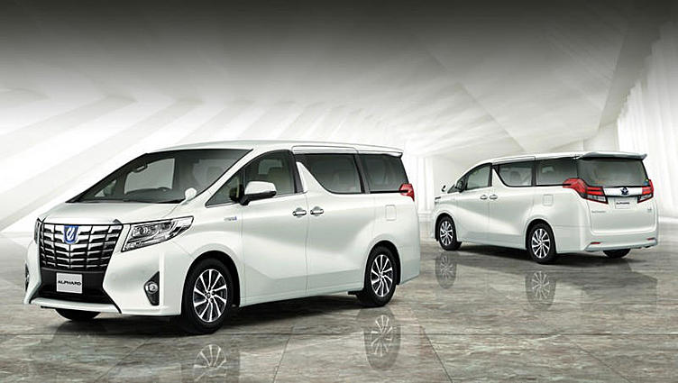 Минивэны Toyota Alphard и Vellfire порадовали необычным салоном