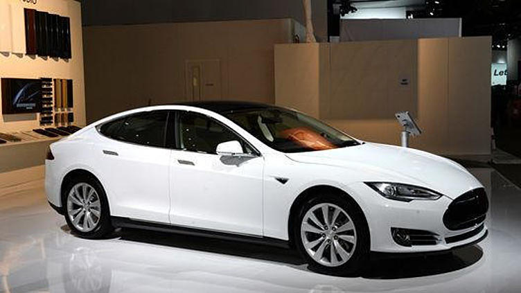 Россияне теряют интерес к электромобилям Tesla Россияне теряют интерес к электромобилям Tesla