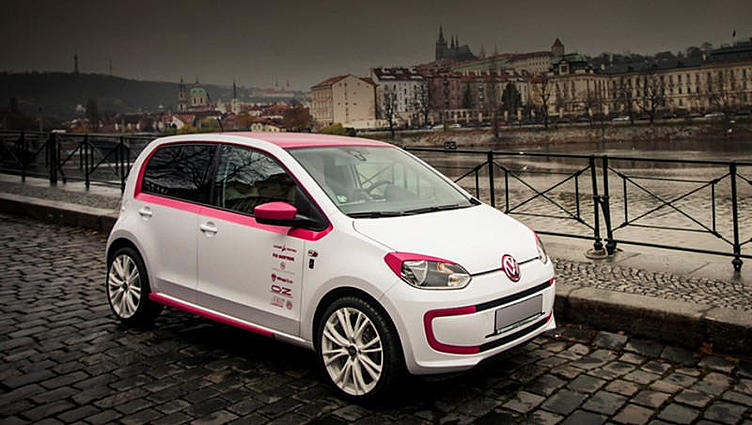 Стилисты назвали концептуальный Volkswagen мамой Стилисты назвали концептуальный Volkswagen мамой