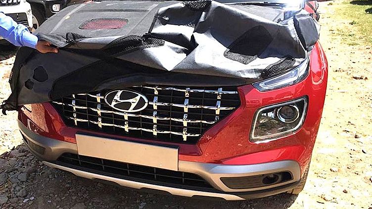 Компактный кроссовер Hyundai попался фотоохотникам Компактный кроссовер Hyundai попался фотоохотникам