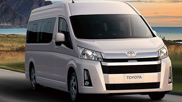 Toyota Hiace впервые за 15 лет сменила поколение Toyota Hiace впервые за 15 лет сменила поколение