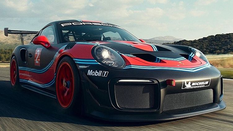 Porsche 911 GT2 RS Clubsport - 700-сильное трековое купе