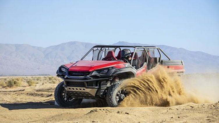 Honda превратила пикап Ridgeline в экстремальный багги Honda превратила пикап Ridgeline в экстремальный багги