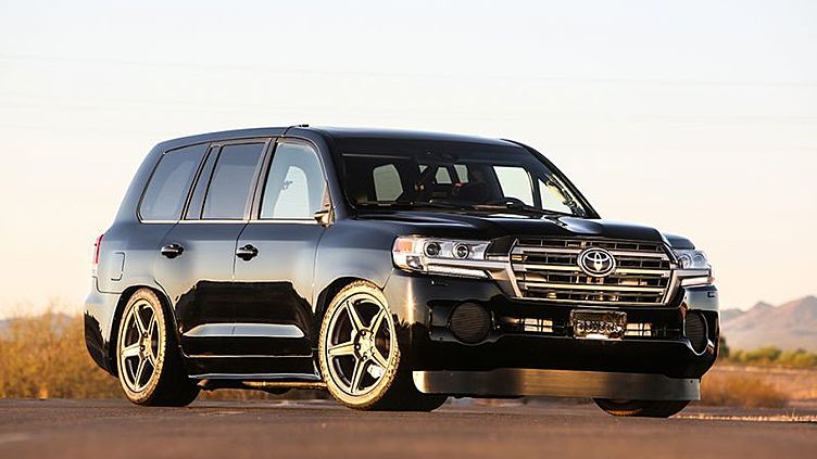 «Тойота» сделала 2000-сильный Land Cruiser