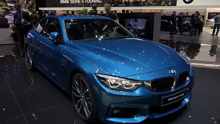 BMW обновила купе четвертой серии BMW обновила купе четвертой серии