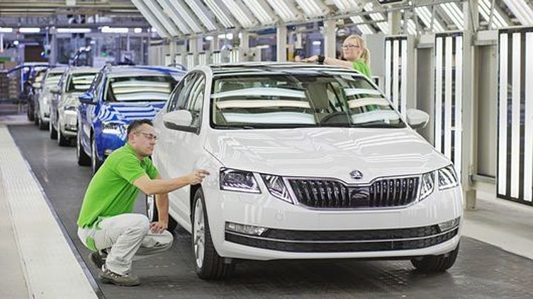 Обновленная Skoda Octavia, озвучена дата начала производства в России