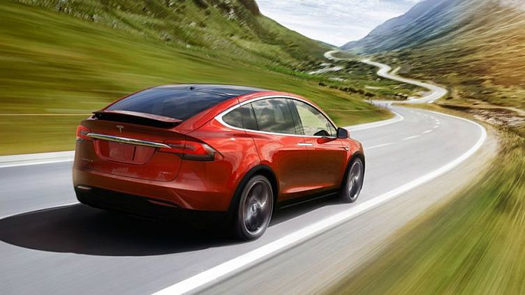 «Тесла» увеличит запас хода топовых версий Model S и Model X «Тесла» увеличит запас хода топовых версий Model S и Model X