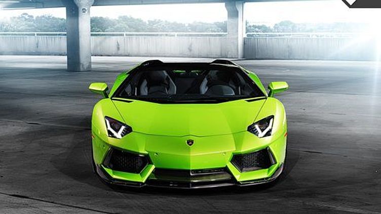 Lamborghini обновит суперкар уже в январе