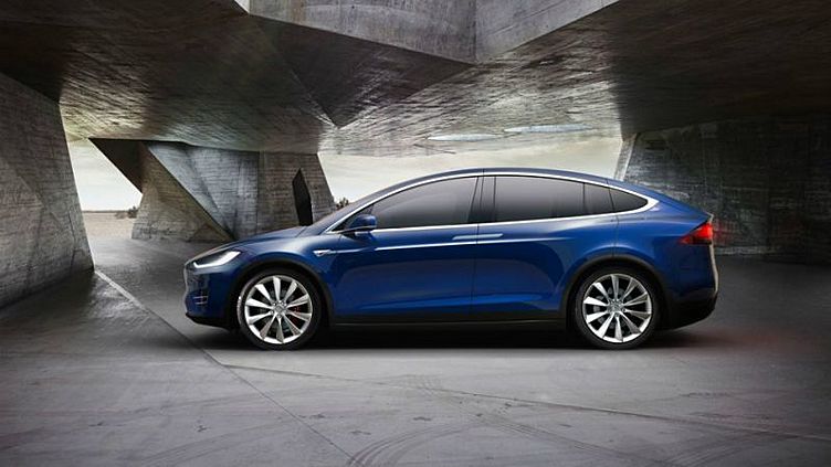 «Тесла» добавила кроссоверу Model X «бюджетную» версию «Тесла» добавила кроссоверу Model X «бюджетную» версию
