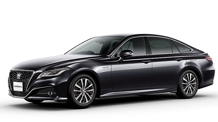 Toyota обновила седан Crown Toyota обновила седан Crown