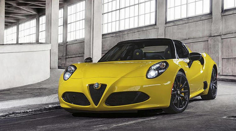 В Детройте представлена Alfa Romeo 4C Spider