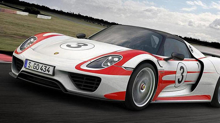 Porsche представил серийную версию гиперкара 918 Spyder Porsche представил серийную версию гиперкара 918 Spyder