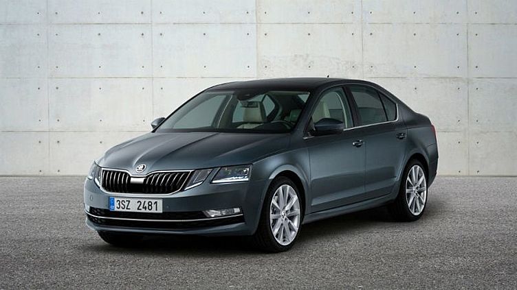 Skoda Octavia обновилась и получила светодиодные фары