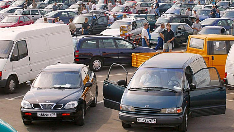 На рынке подержанных иномарок россияне предпочитают Toyota