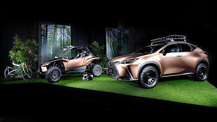 Lexus представил внедорожный NX PHEV и водородный багги