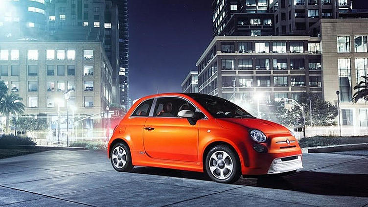 Электрический Fiat 500 не будут продавать в Европе