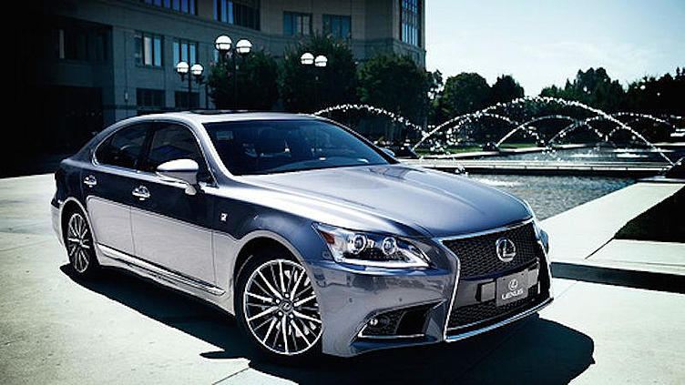 Флагман компании Lexus обещали сделать более эмоциональным Флагман компании Lexus обещали сделать более эмоциональным
