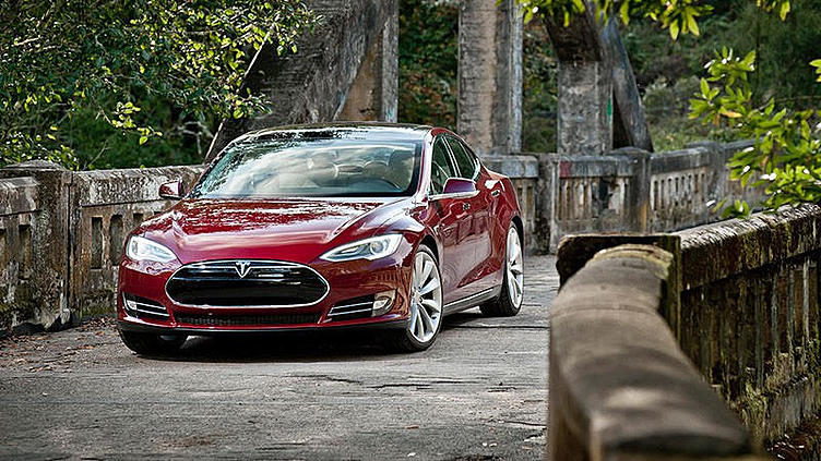 Пожары электромобилей Tesla Model S обрушили цену акций компании Пожары электромобилей Tesla Model S обрушили цену акций компании