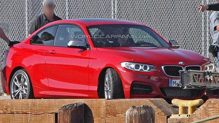BMW готовится к премьере нового купе