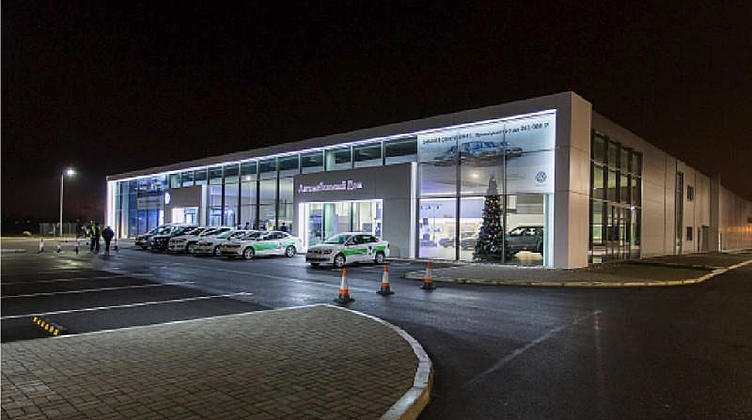 Volkswagen открыл новый автосалон в Калининграде Volkswagen открыл новый автосалон в Калининграде