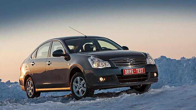 Игнорируем российские дороги с новым седаном Nissan Almera