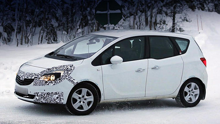 Для пятидверки Opel Meriva припасли небольшой рестайлинг