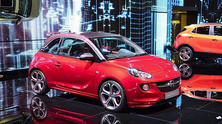 Opel Adam появится в России в начале 2015 года