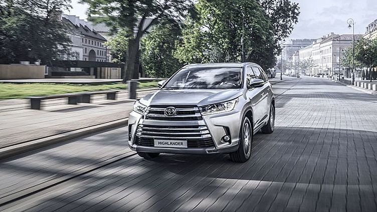 Обновленный Toyota Highlander добрался до России с одним мотором Обновленный Toyota Highlander добрался до России с одним мотором