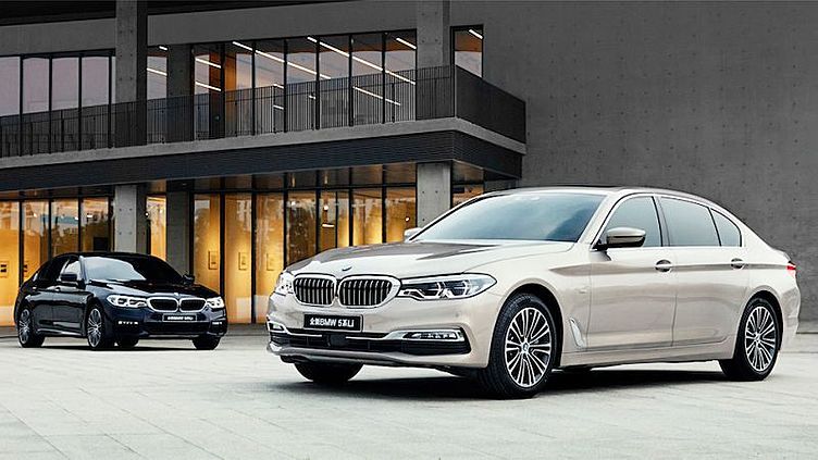 Компания BMW удлинила «пятерку» на 13 сантиметров Компания BMW удлинила «пятерку» на 13 сантиметров