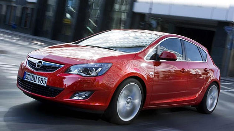 Opel Astra теряет в цене меньше конкурентов