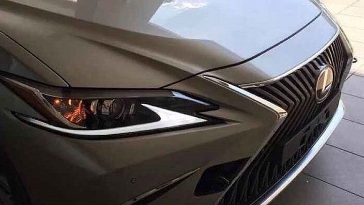 Новый Lexus ES: первое изображение Новый Lexus ES: первое изображение