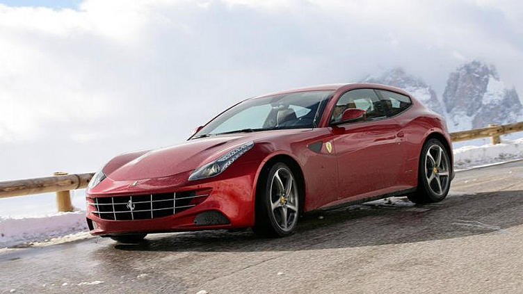 Ferrari привезет в Женеву обновленный суперкар FF Ferrari привезет в Женеву обновленный суперкар FF
