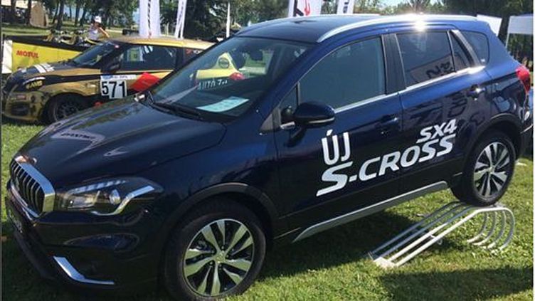 Рассекречена внешность обновленного Suzuki SX4 Рассекречена внешность обновленного Suzuki SX4