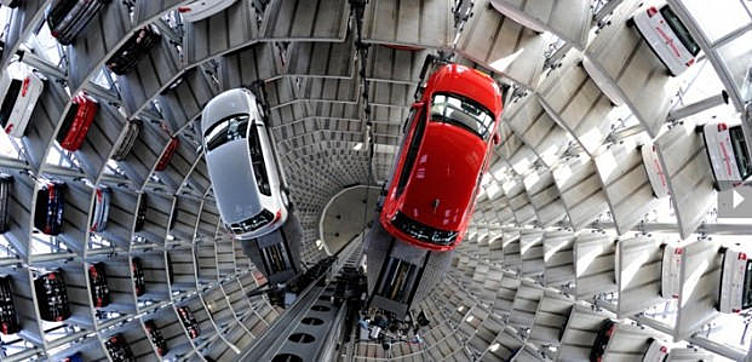 Российский авторынок в июне ускорил падение