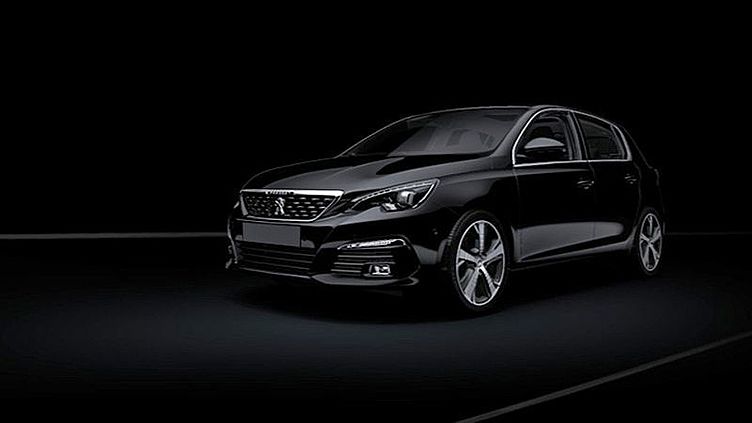 Появились фотографии обновленного Peugeot 308