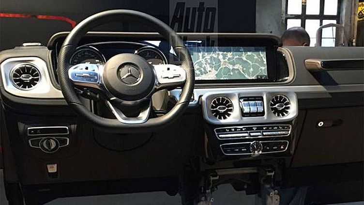 Новый Mercedes-Benz G-Class: фотографии интерьера Новый Mercedes-Benz G-Class: фотографии интерьера