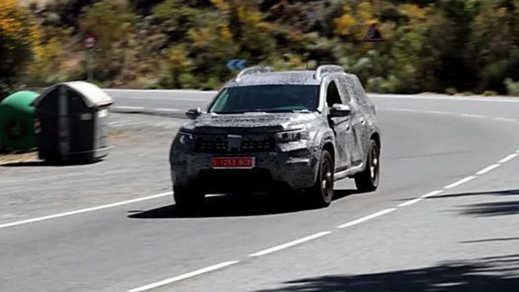 Новый Renault Duster впервые засняли на видео Новый Renault Duster впервые засняли на видео