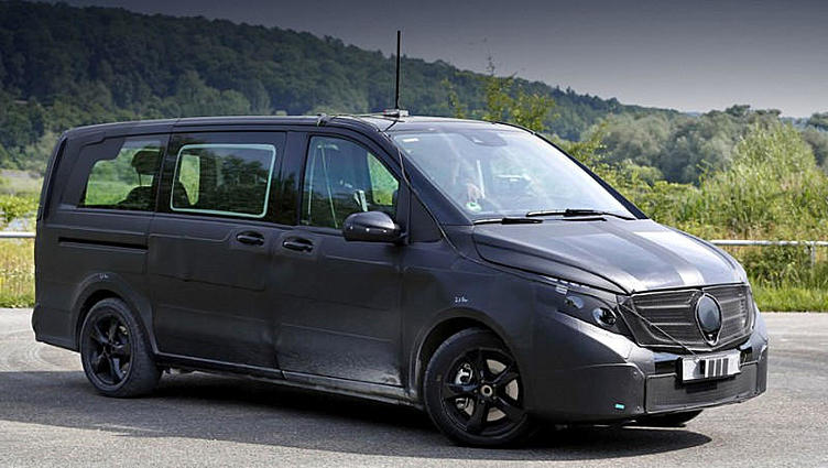 Вэн Mercedes-Benz Viano получит новое лицо
