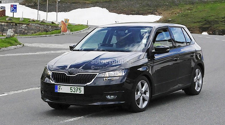 Skoda рассказала про моторы новой Fabia