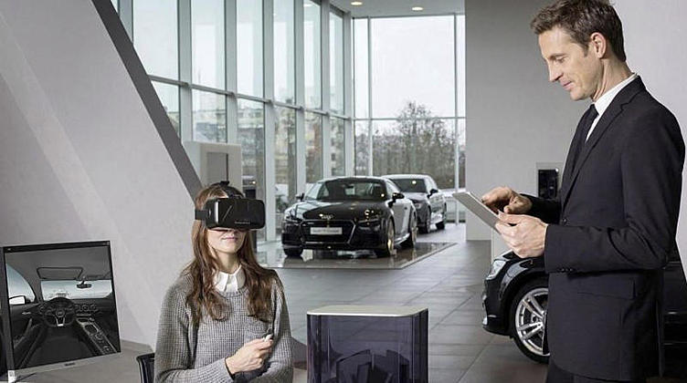 Audi предложила покупать реальные автомобили в виртуальных очках Audi предложила покупать реальные автомобили в виртуальных очках