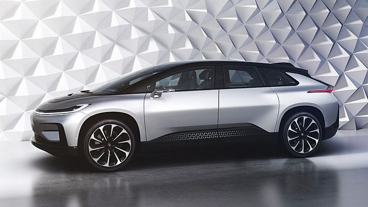 Фирма Faraday Future представила 1050-сильный электрокроссовер