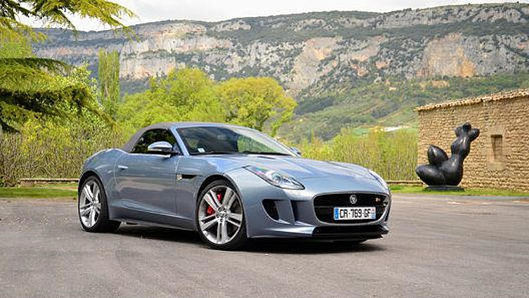 Jaguar F-Type стал доступнее Jaguar F-Type стал доступнее