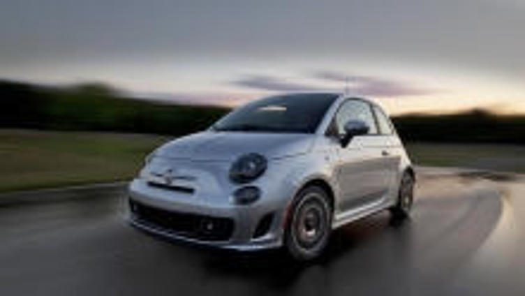 В семействе Fiat 500 появилась промежуточная версия Turbo