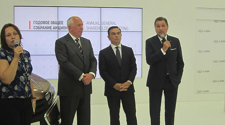 Renault-Nissan поможет АВТОВАЗу экспортировать машины через свою сеть Renault-Nissan поможет АВТОВАЗу экспортировать машины через свою сеть