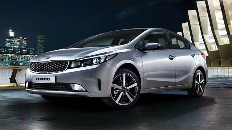 В России начались продажи обновленного Kia Cerato