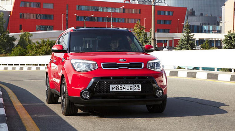 Новый Kia Soul: замедленный прыжок улыбчивого тигра