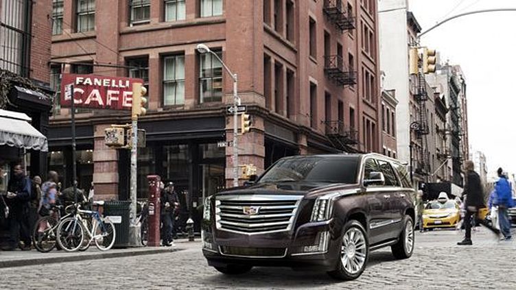 В Россию приехал обновленный Cadillac Escalade В Россию приехал обновленный Cadillac Escalade