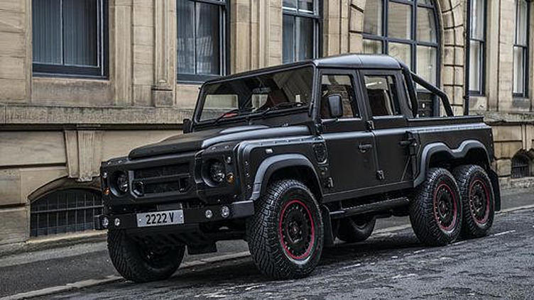 Шестиколесный Defender обзавелся кузовом Шестиколесный Defender обзавелся кузовом