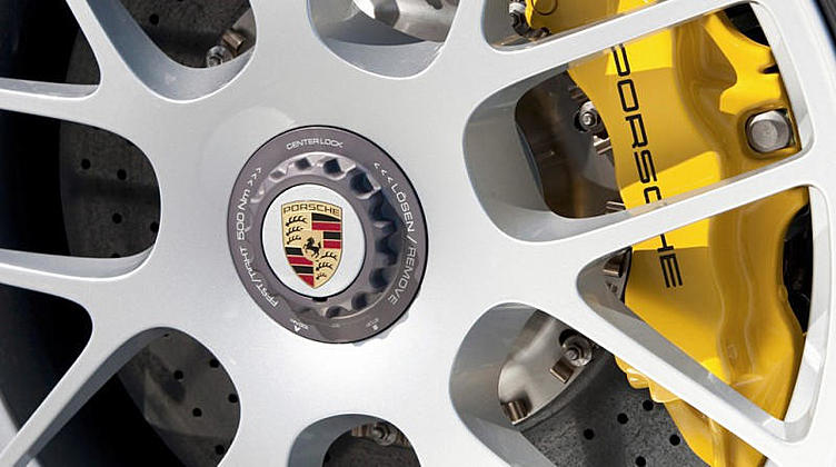 На автосалоне в Лос-Анджелесе Porsche покажет модель 992 На автосалоне в Лос-Анджелесе Porsche покажет модель 992