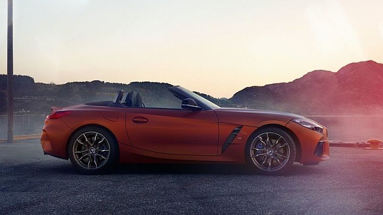 Первые официальные фотографии нового BMW Z4 Первые официальные фотографии нового BMW Z4